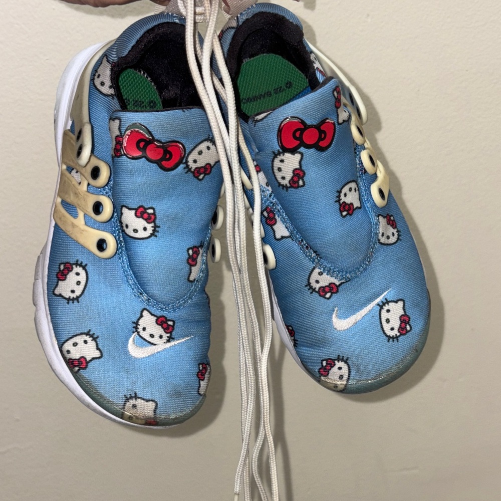 Nike Kids Blue Hello Kitty Presto